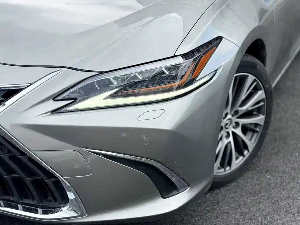 Lexus ES — фото 2