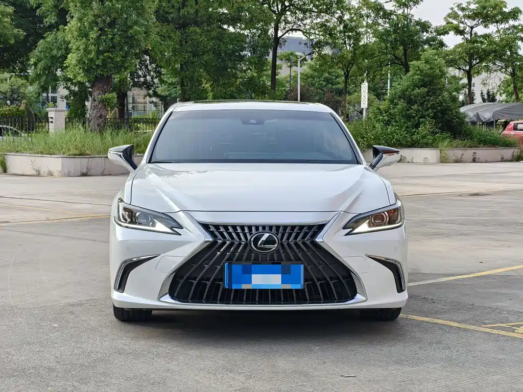 Lexus ES — фото 2