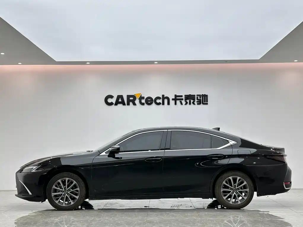 Lexus ES — фото 2