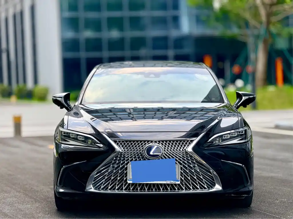 Lexus ES — фото 2
