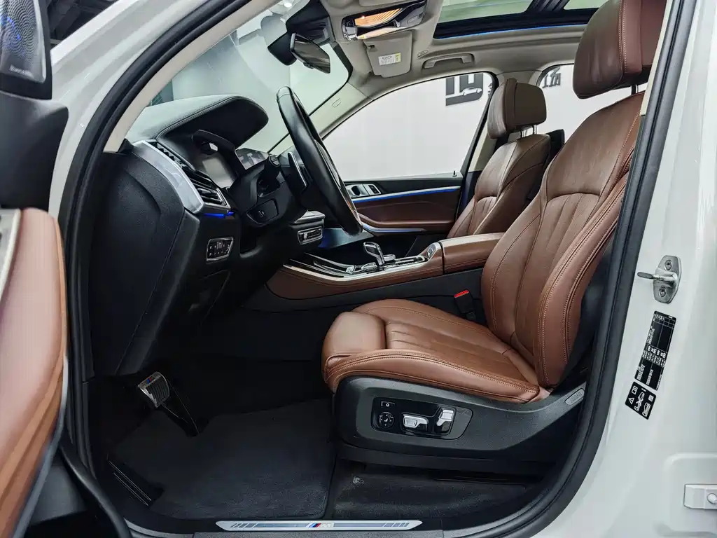 BMW X5 (Import) — фото 6