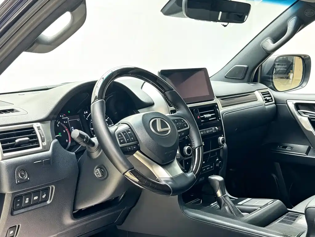 Lexus GX — фото 6