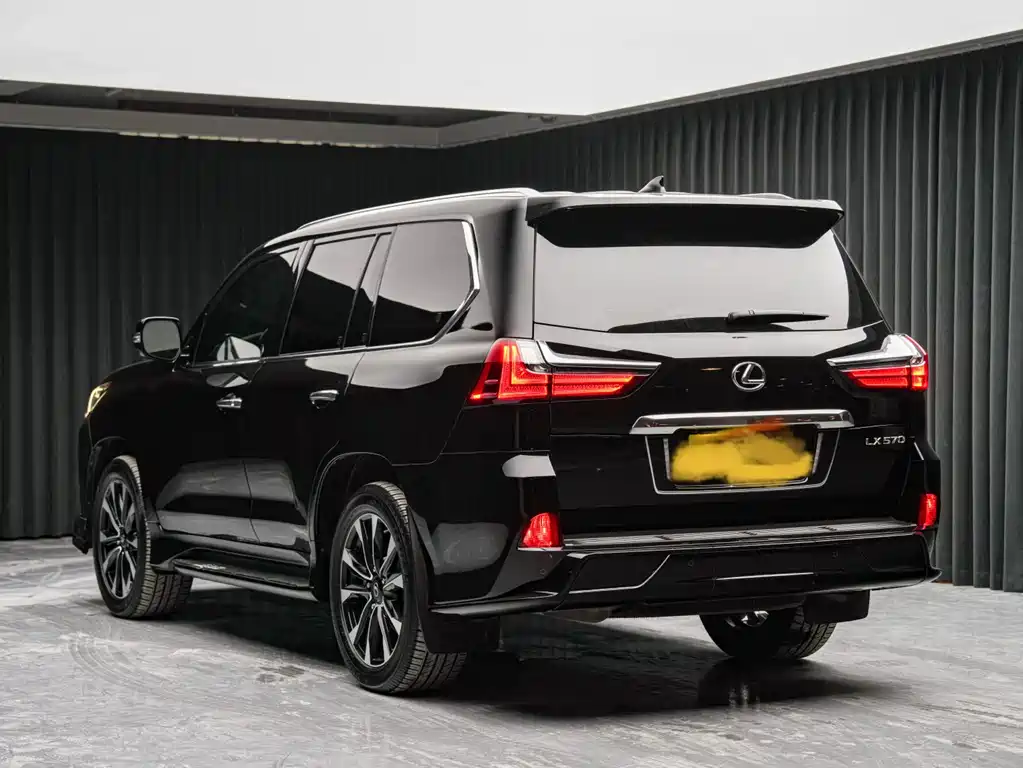 Lexus LX — фото 4
