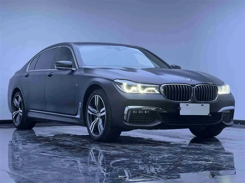 BMW 7 Series — фото 3