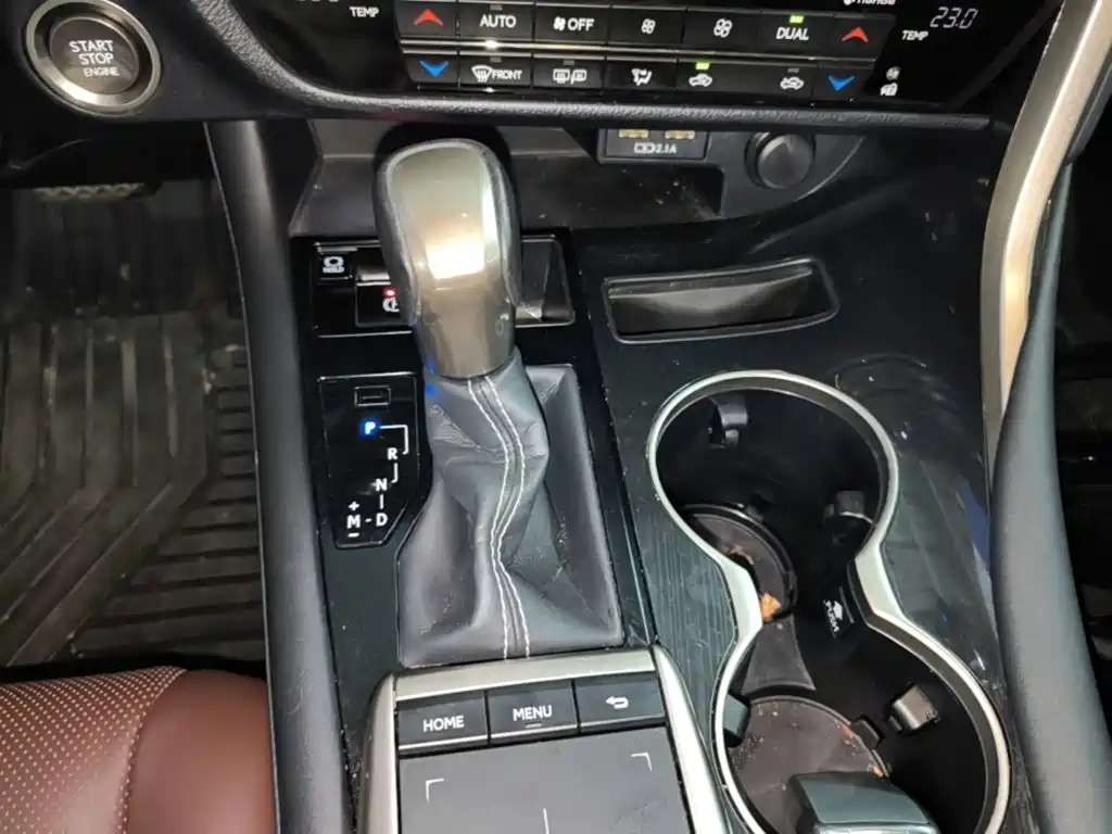 Lexus RX — фото 14