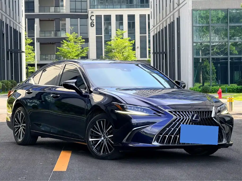 Lexus ES — фото 3