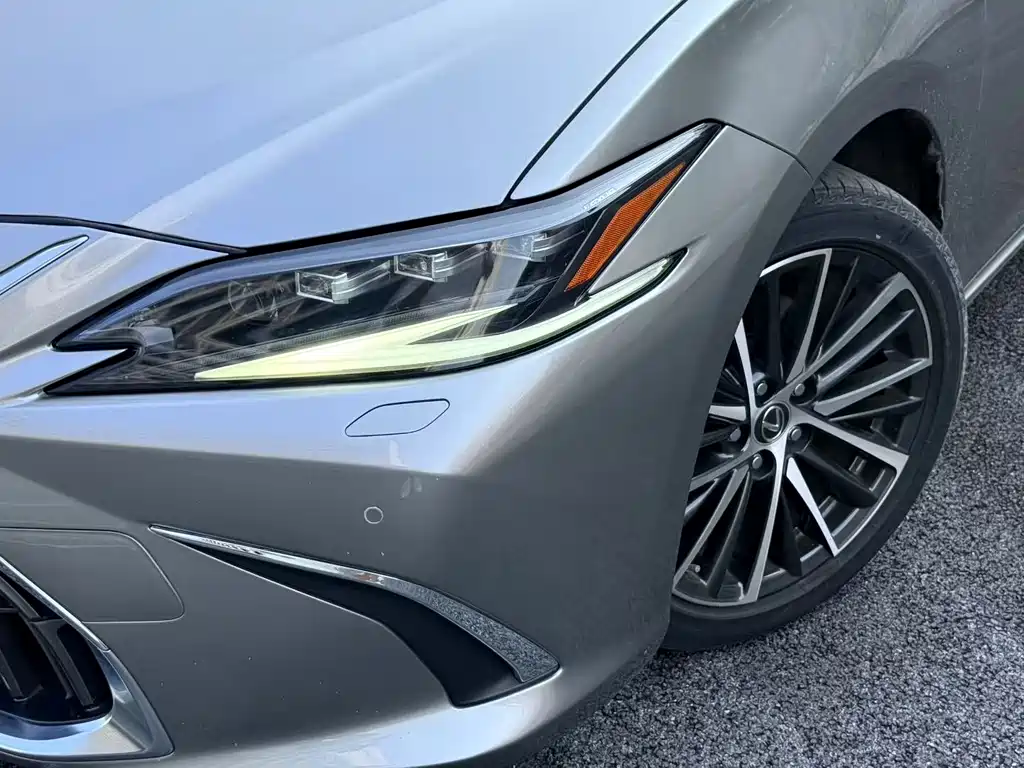 Lexus ES — фото 3