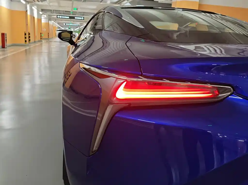 Lexus LC — фото 7