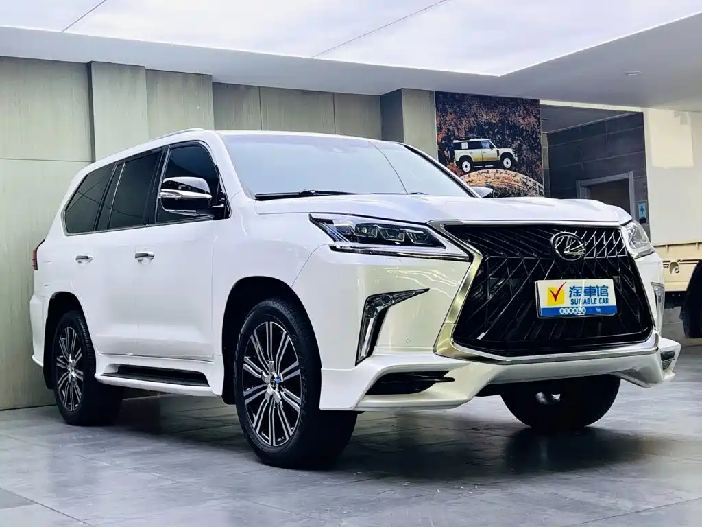 Lexus LX — фото 3