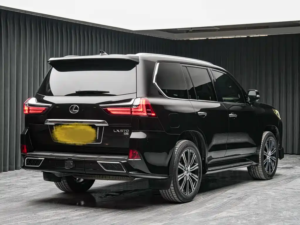 Lexus LX — фото 4
