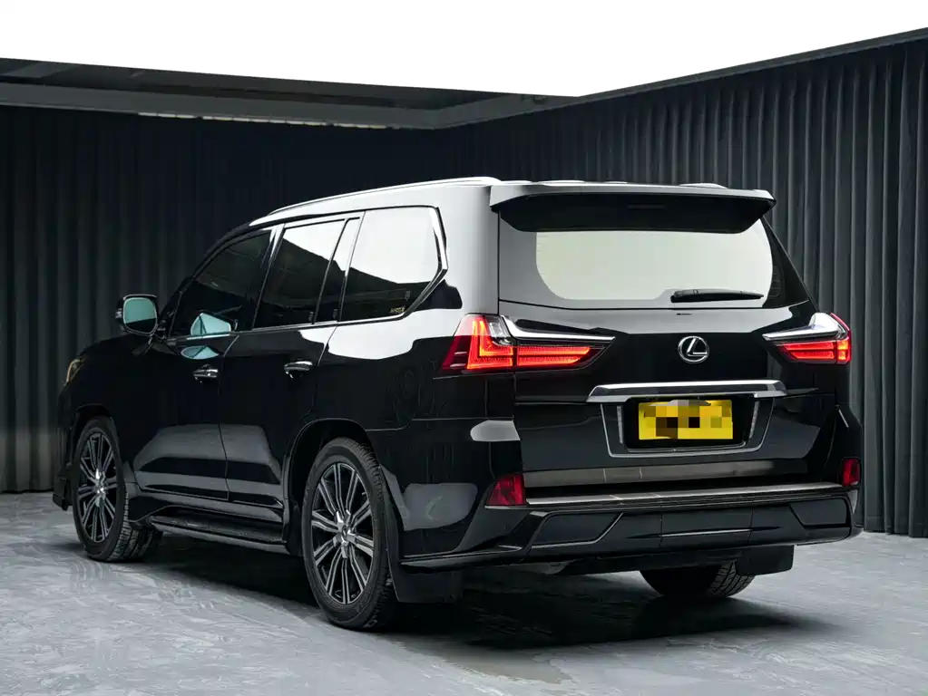Lexus LX — фото 4