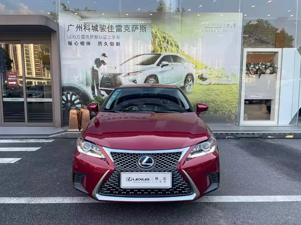 Lexus CT — фото 2