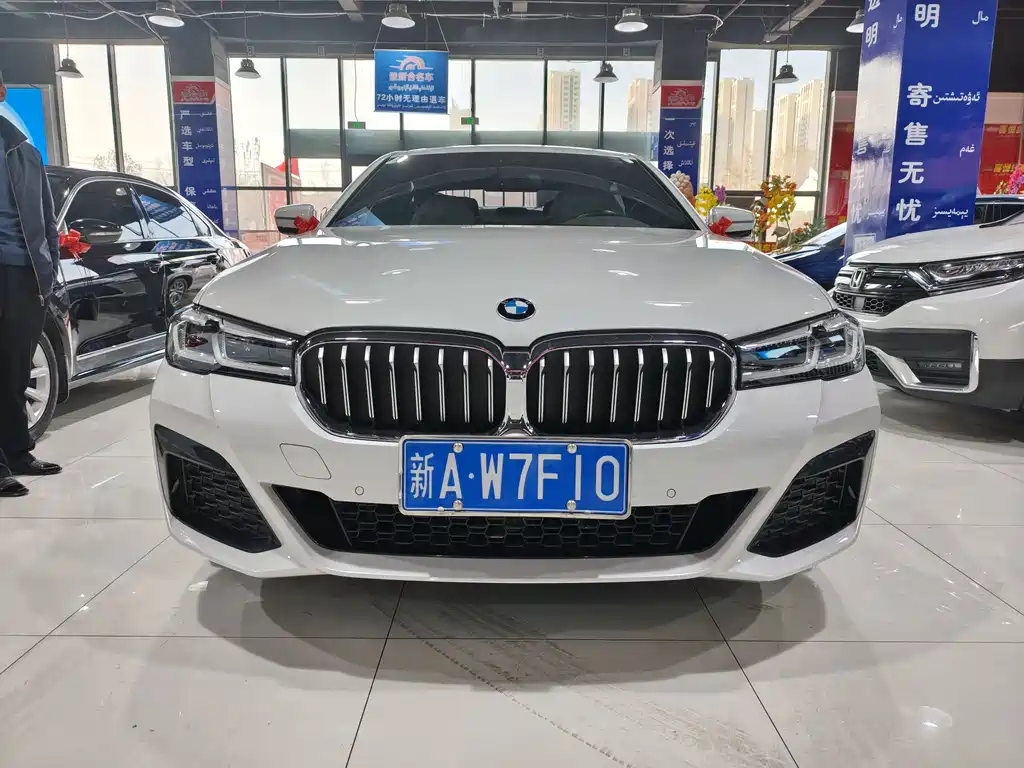 BMW 5 Series — фото 2