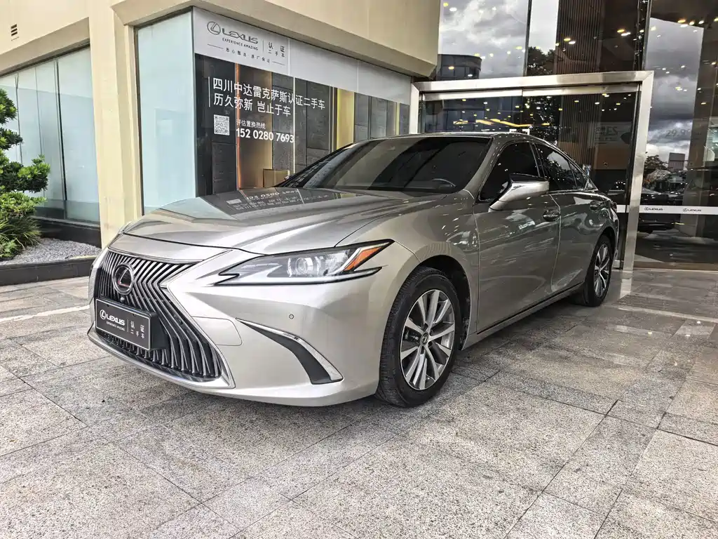 Lexus ES — фото 2