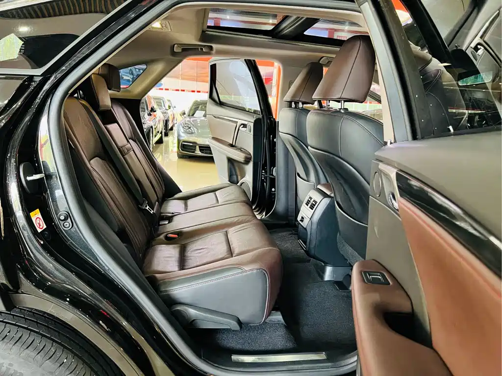 Lexus RX — фото 11