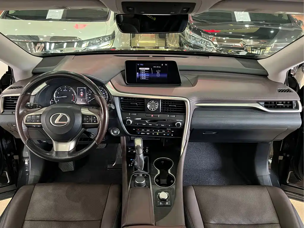 Lexus RX — фото 16