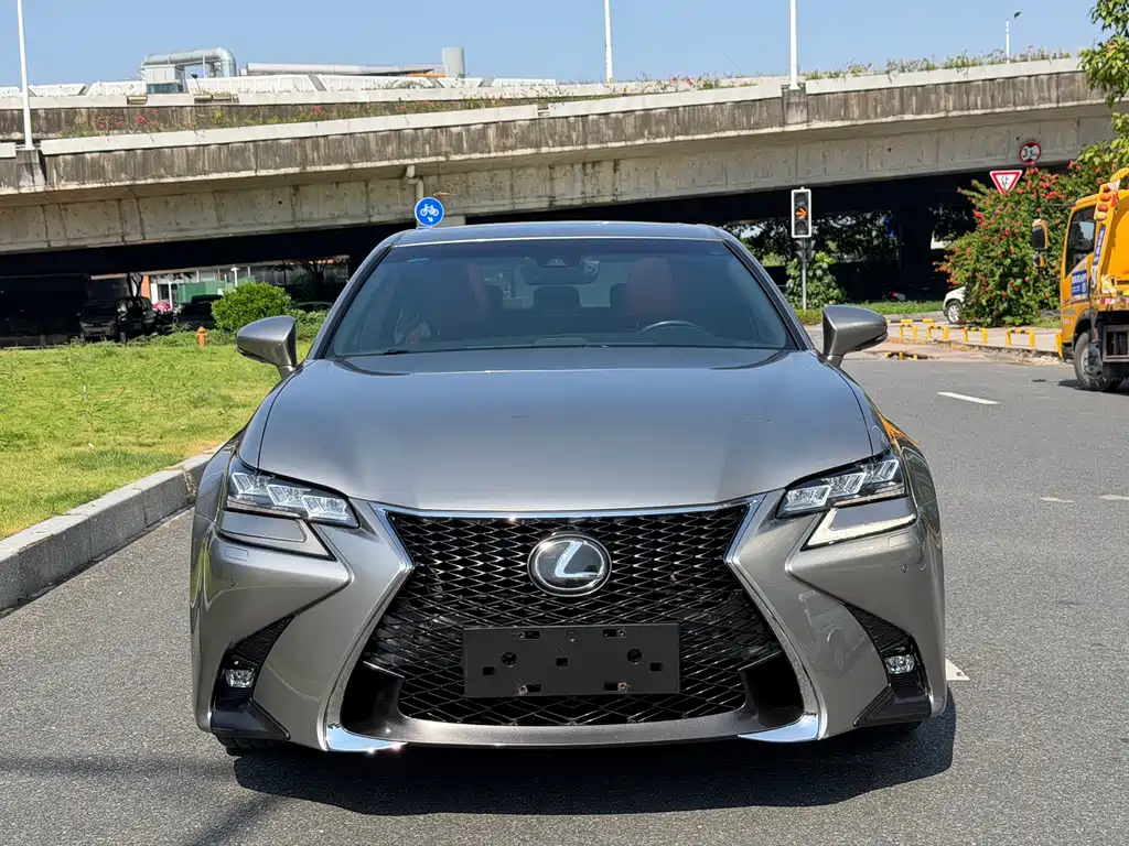 Lexus GS — фото 2