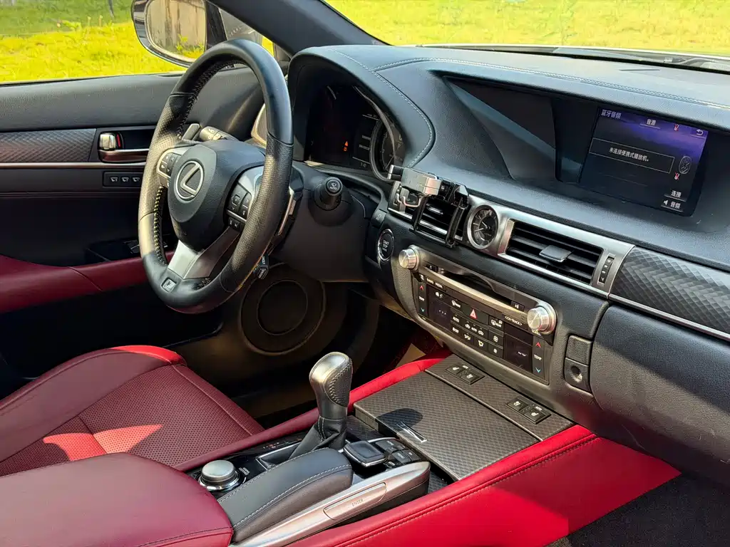 Lexus GS — фото 13