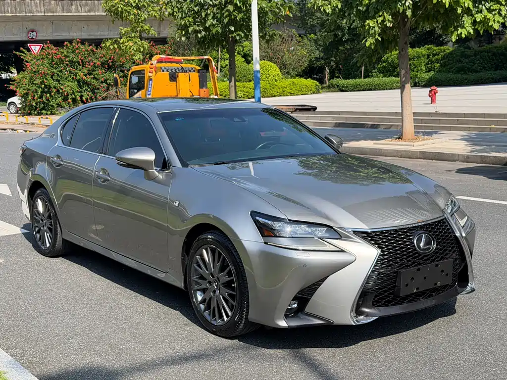 Lexus GS — фото 3