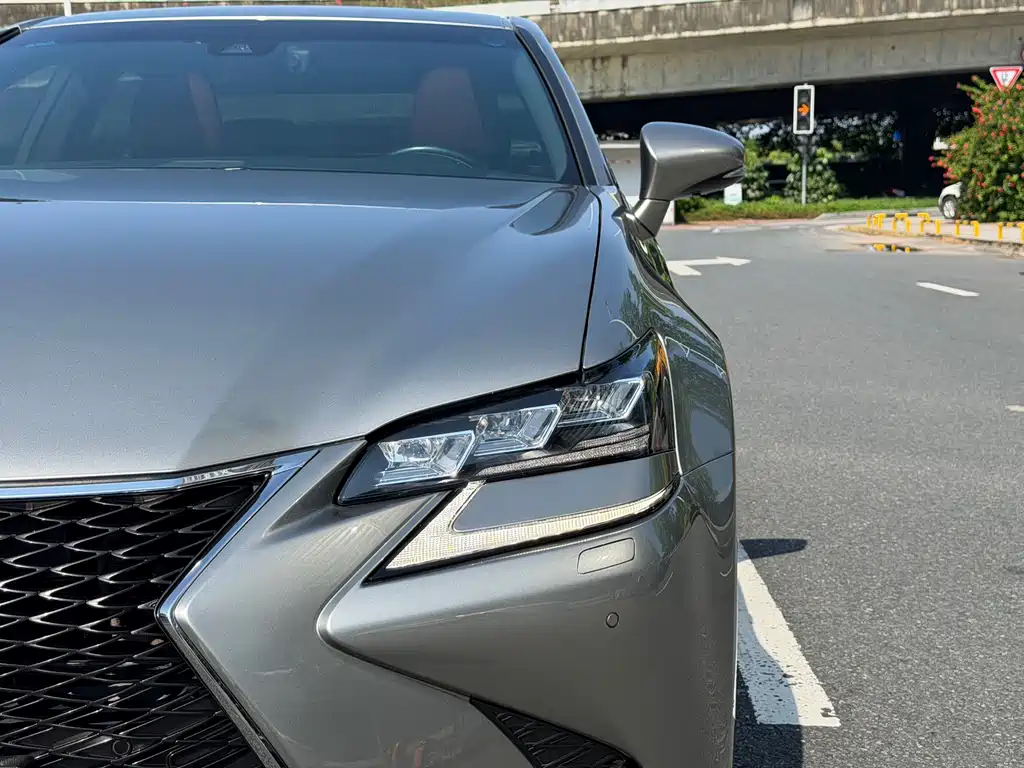 Lexus GS — фото 4