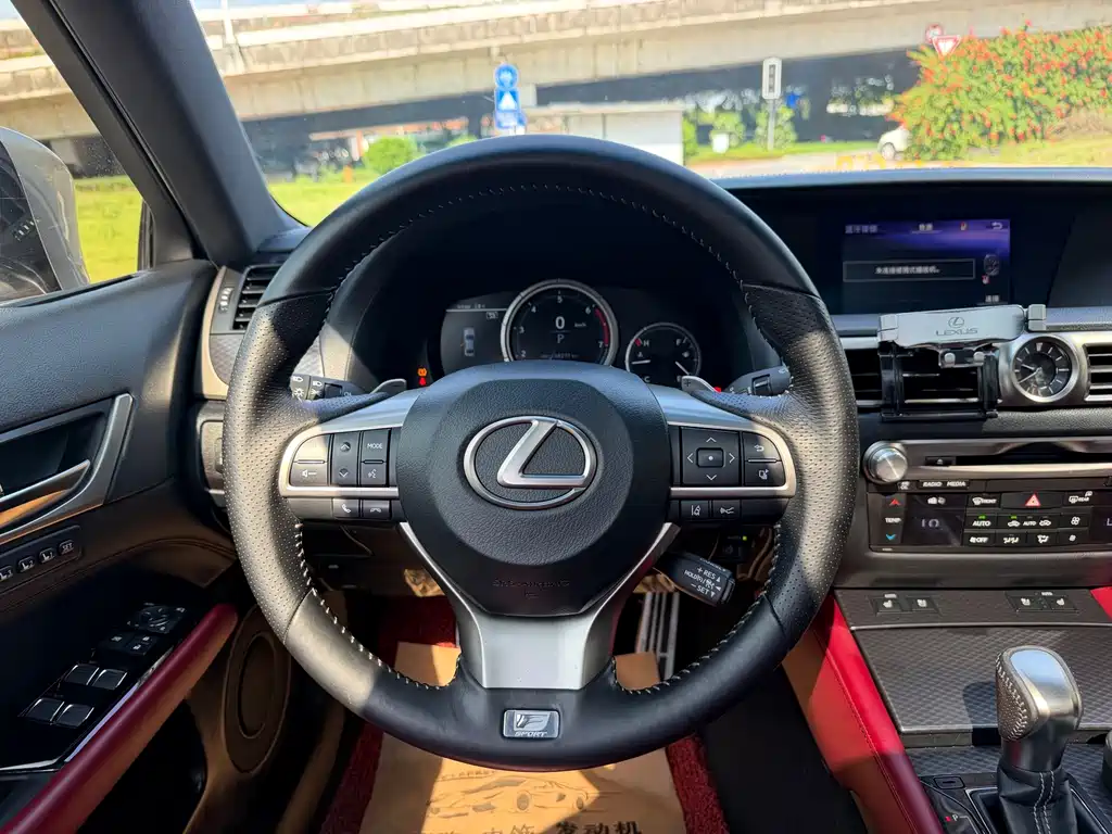 Lexus GS — фото 9