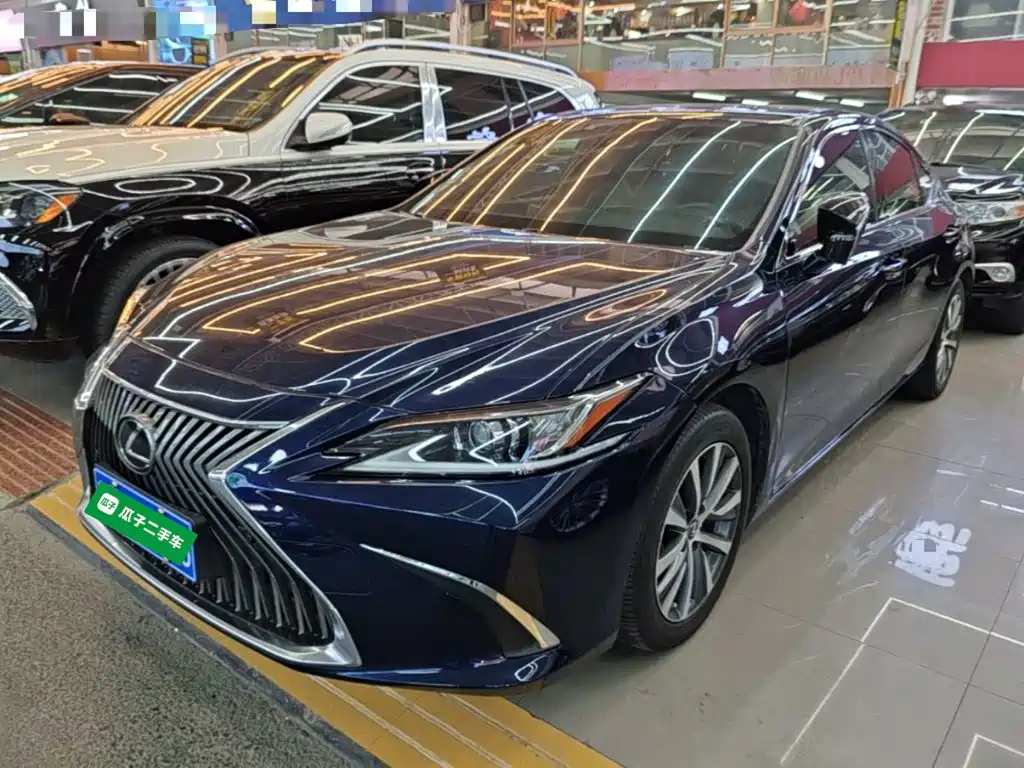 Lexus ES — фото 2