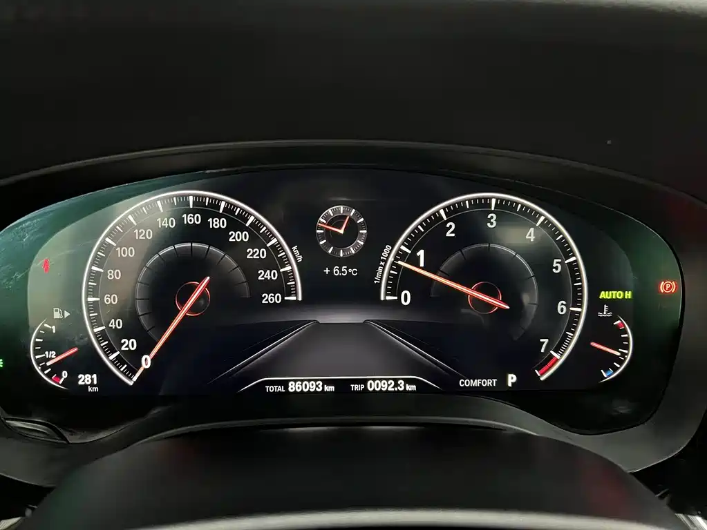 BMW 5 Series — фото 10