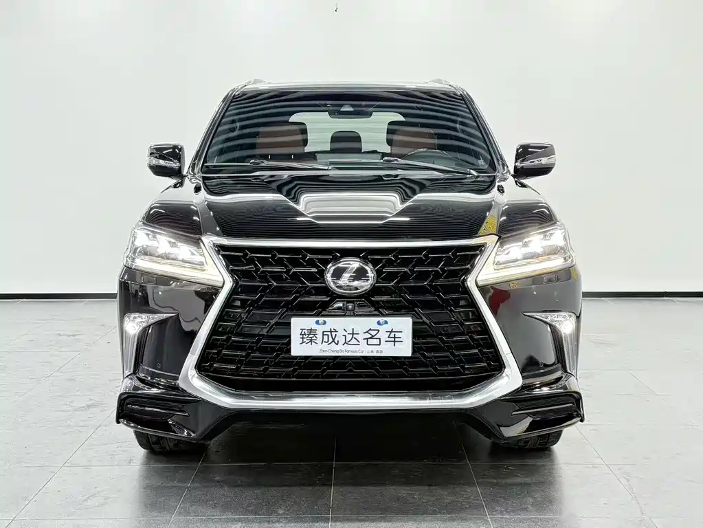 Lexus LX — фото 2