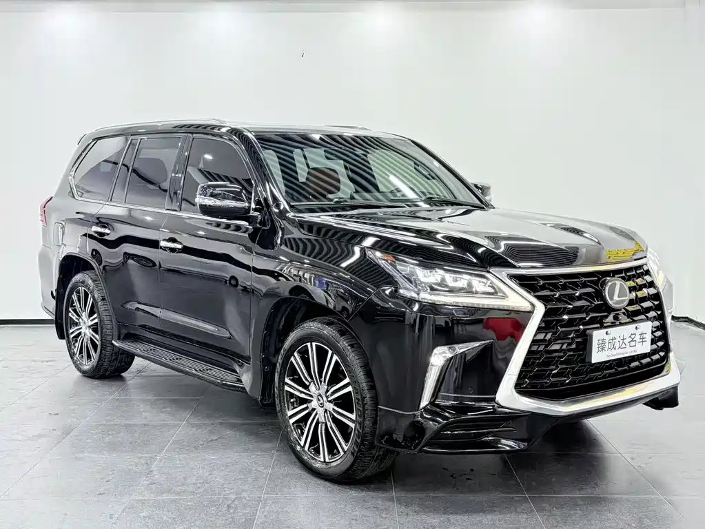 Lexus LX — фото 3