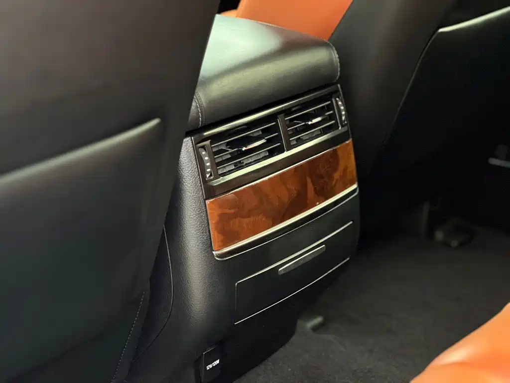 Lexus LX — фото 19