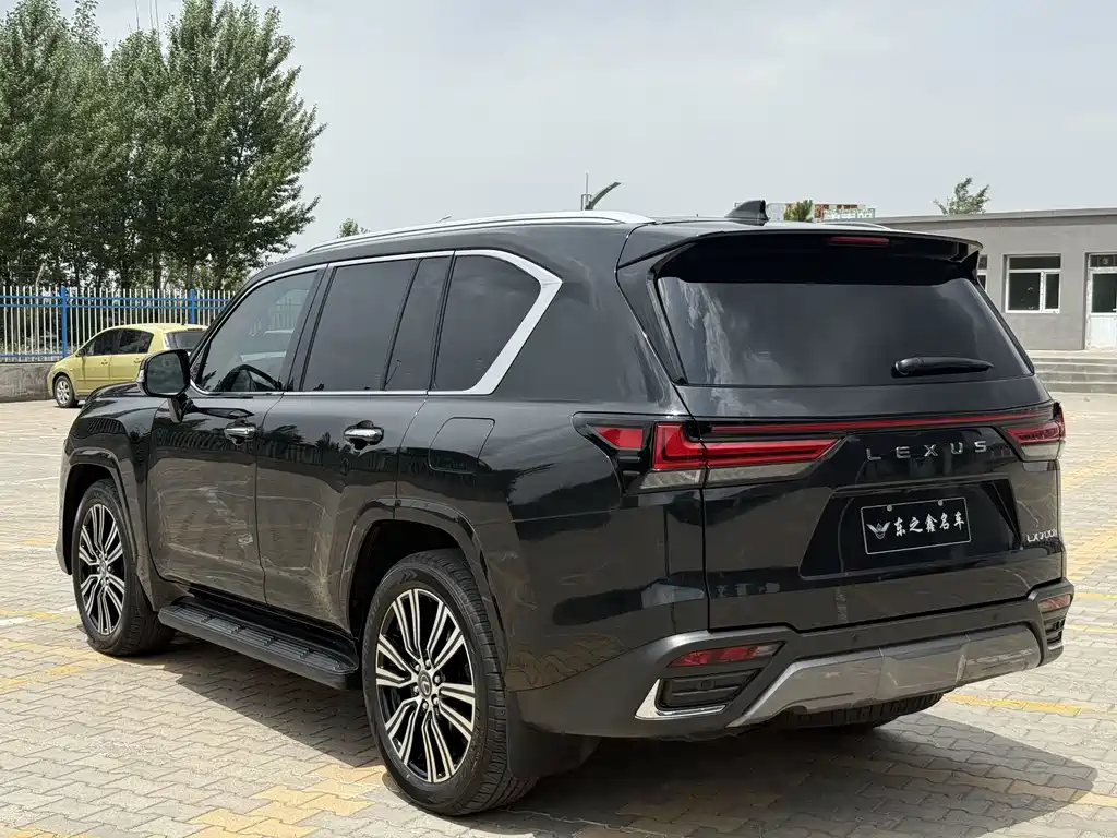 Lexus LX — фото 4