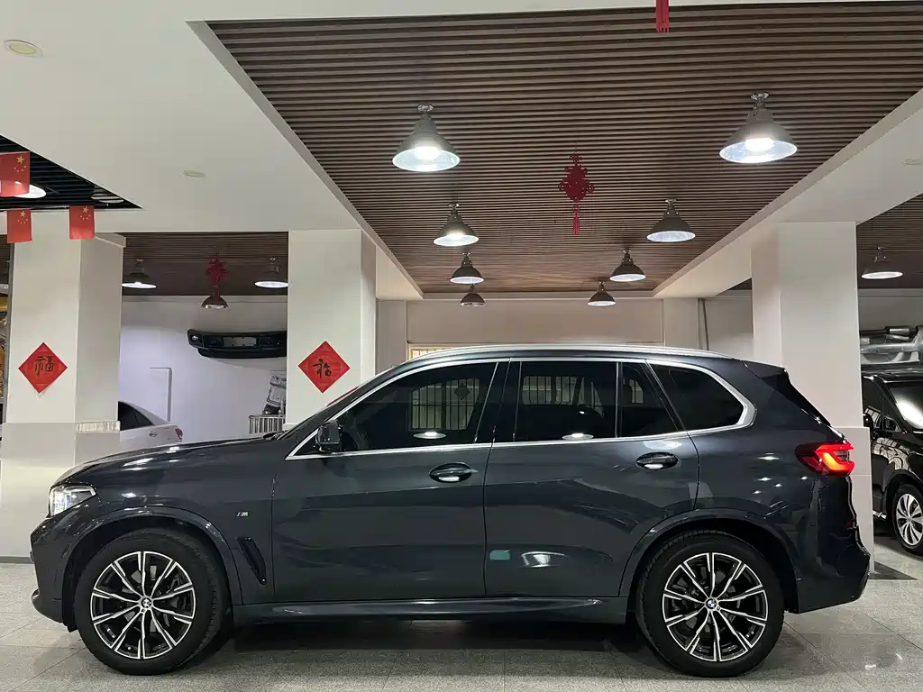 BMW X5 (Import) — фото 19