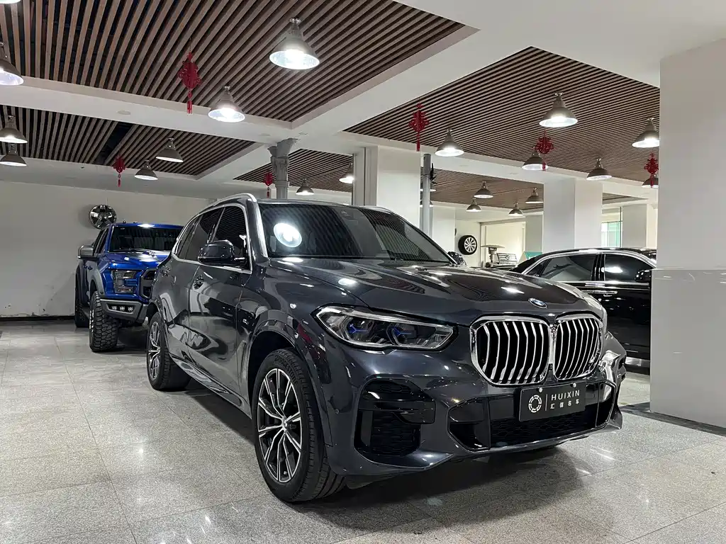 BMW X5 (Import) — фото 3