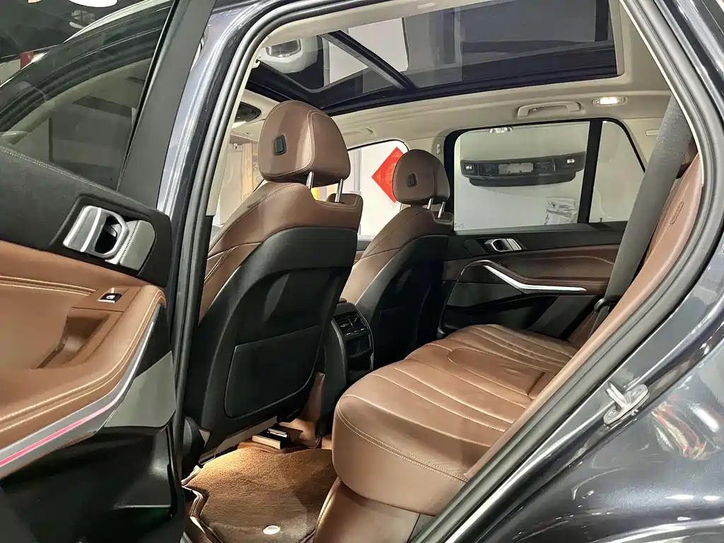 BMW X5 (Import) — фото 6