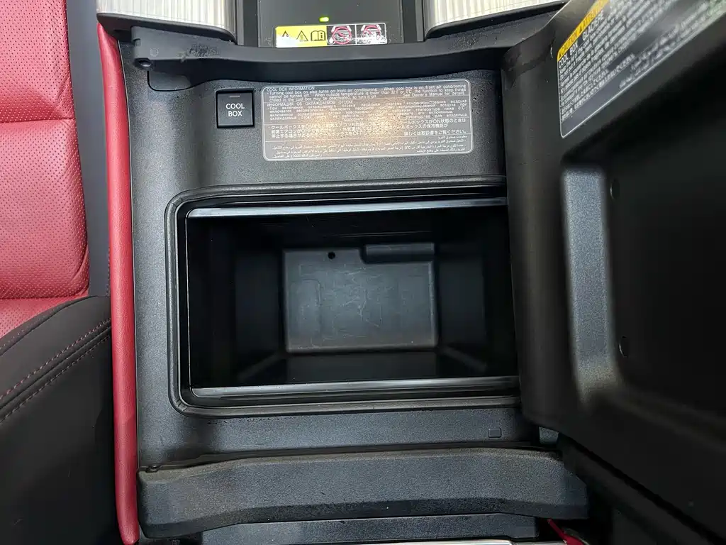 Lexus LX — фото 18