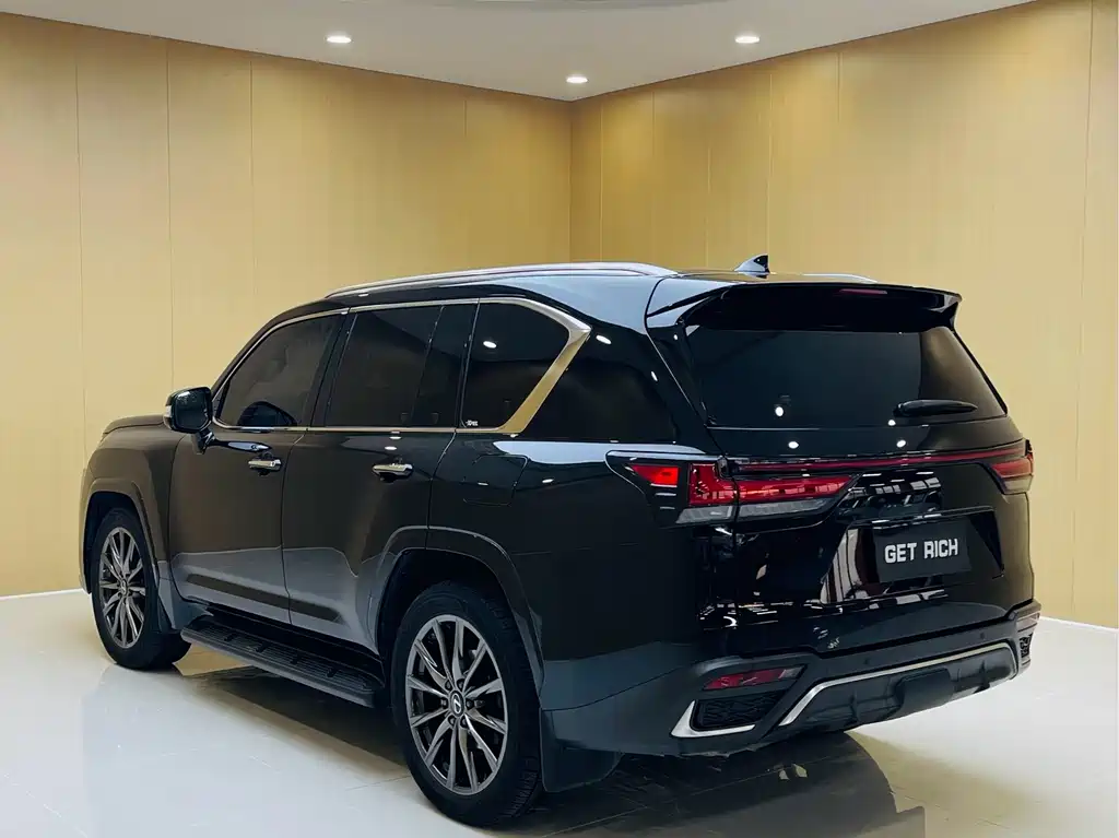 Lexus LX — фото 7