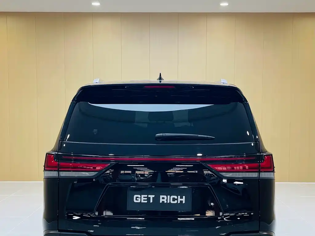 Lexus LX — фото 8
