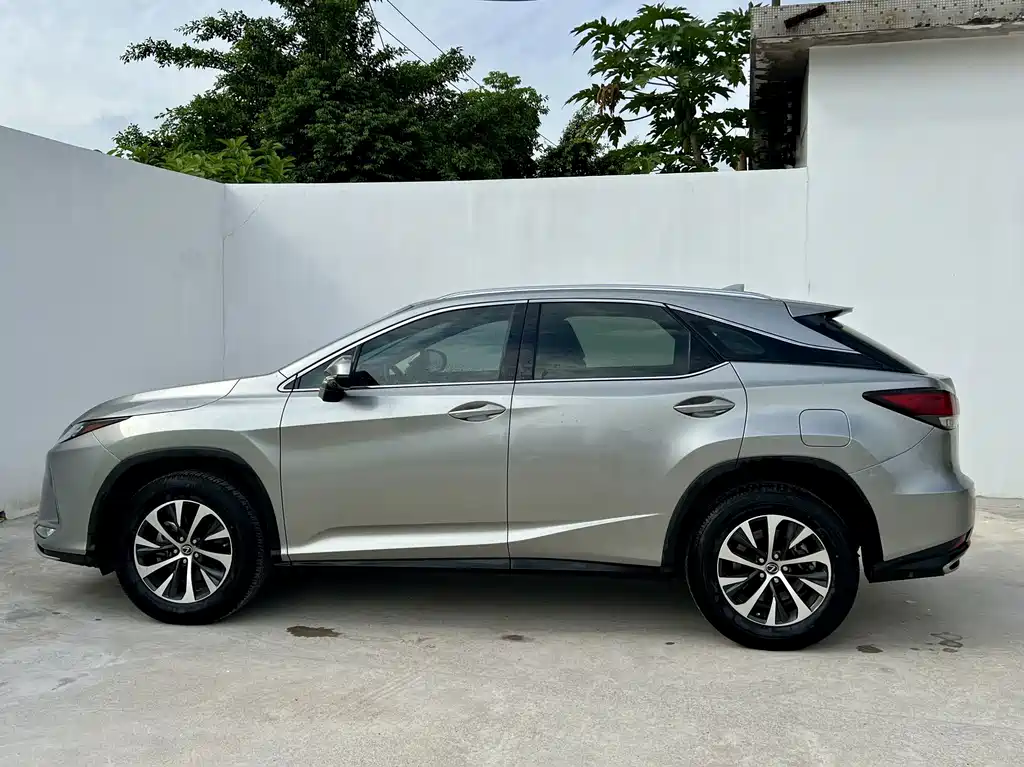 Lexus RX — фото 4
