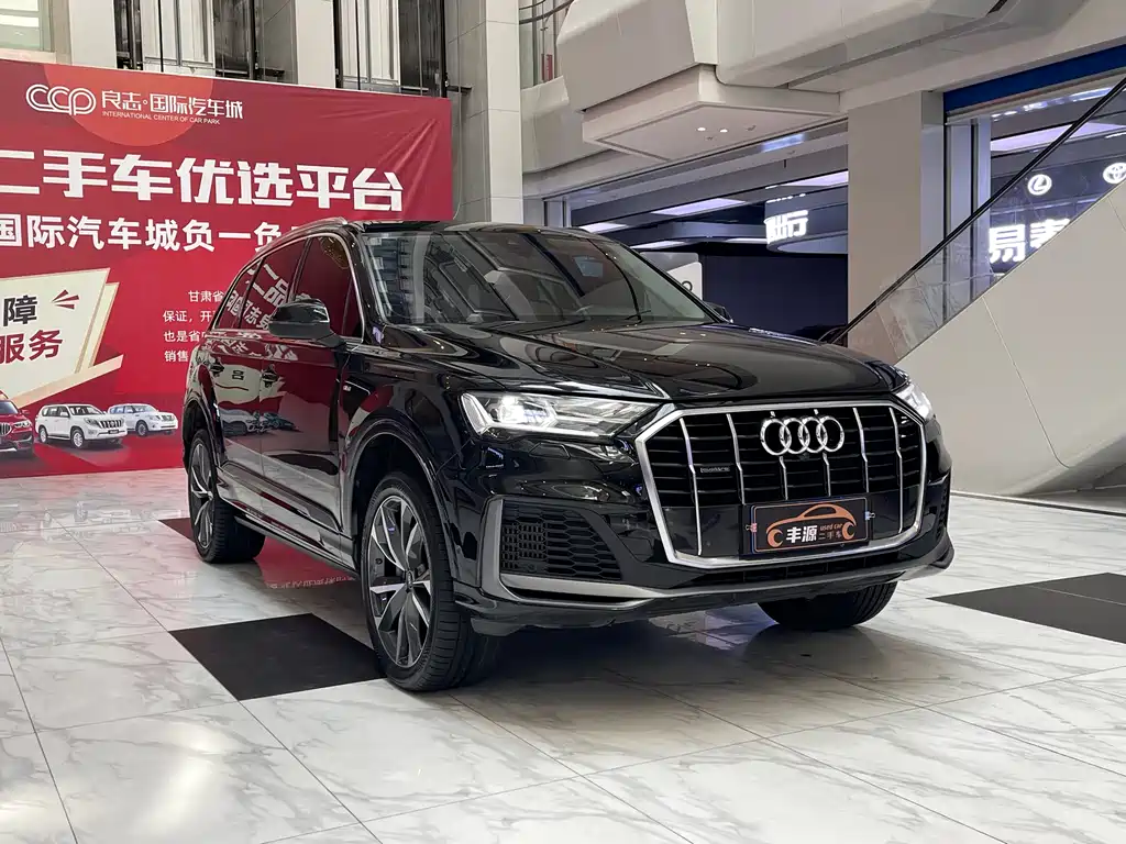 Audi Q7 — фото 3