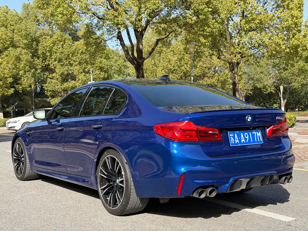 BMW M5 — фото 23