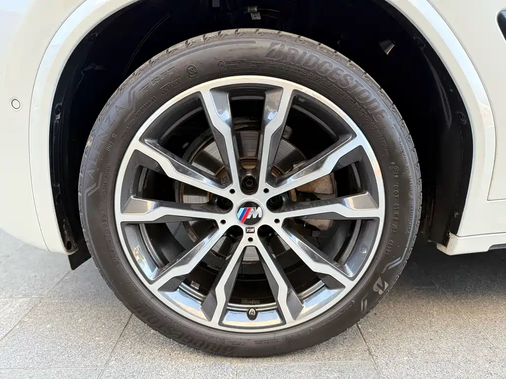 BMW X3 — фото 19