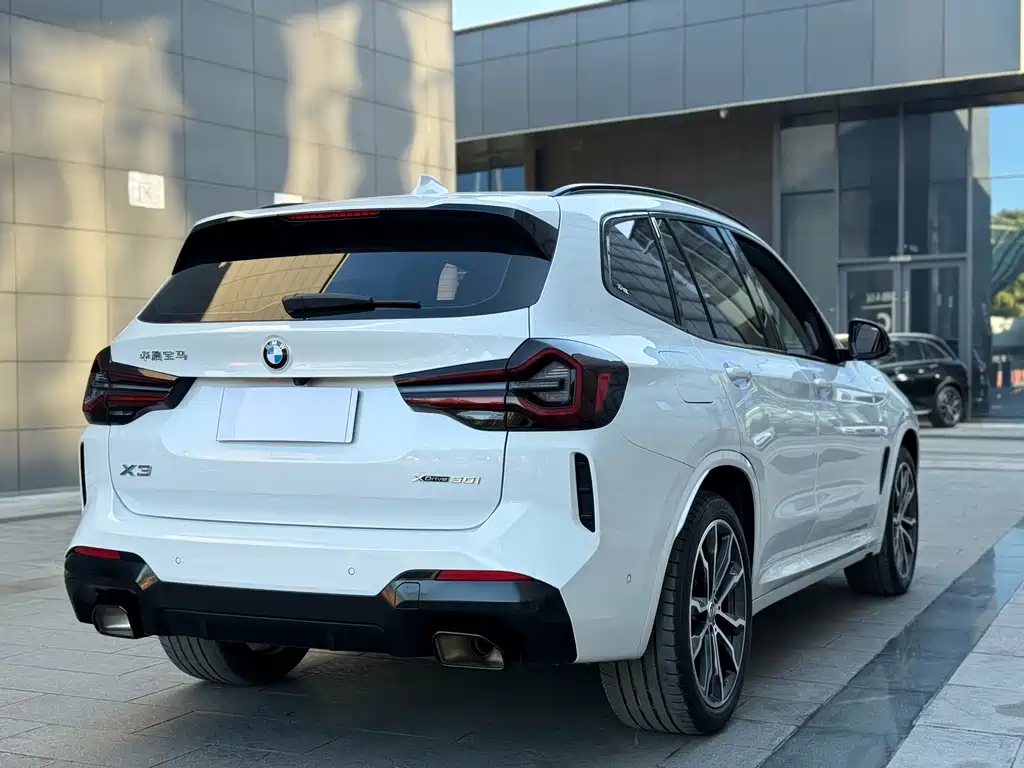 BMW X3 — фото 22