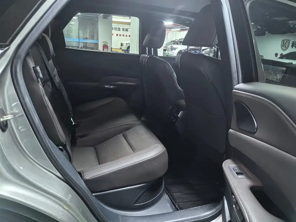 Lexus RX — фото 15