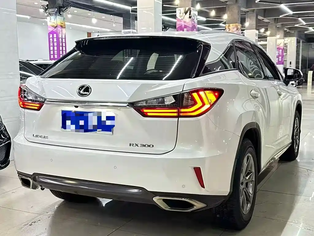 Lexus RX — фото 3