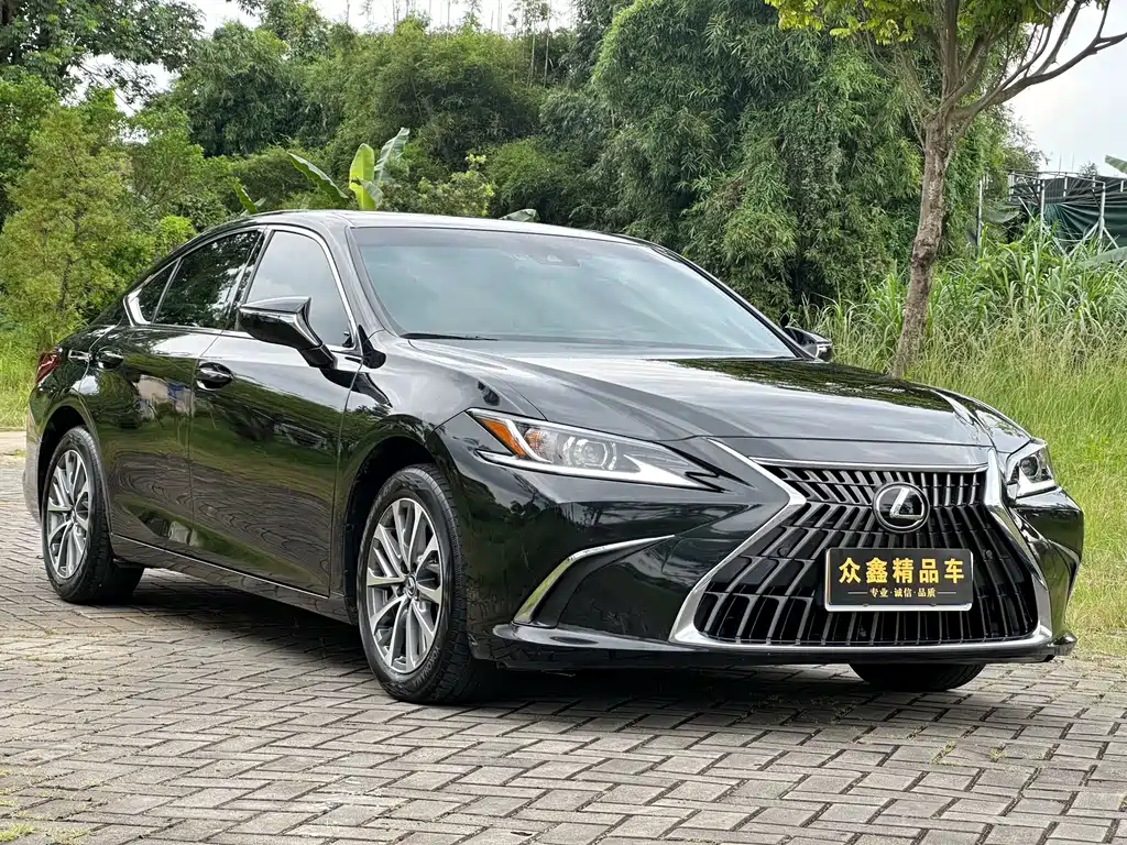 Lexus ES — фото 3