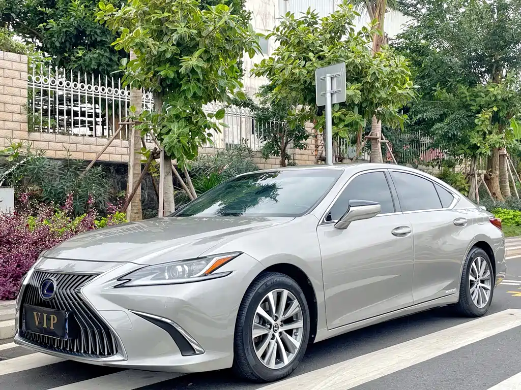 Lexus ES — фото 2