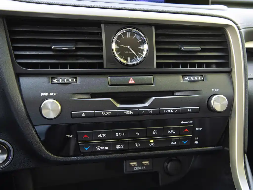 Lexus RX — фото 22