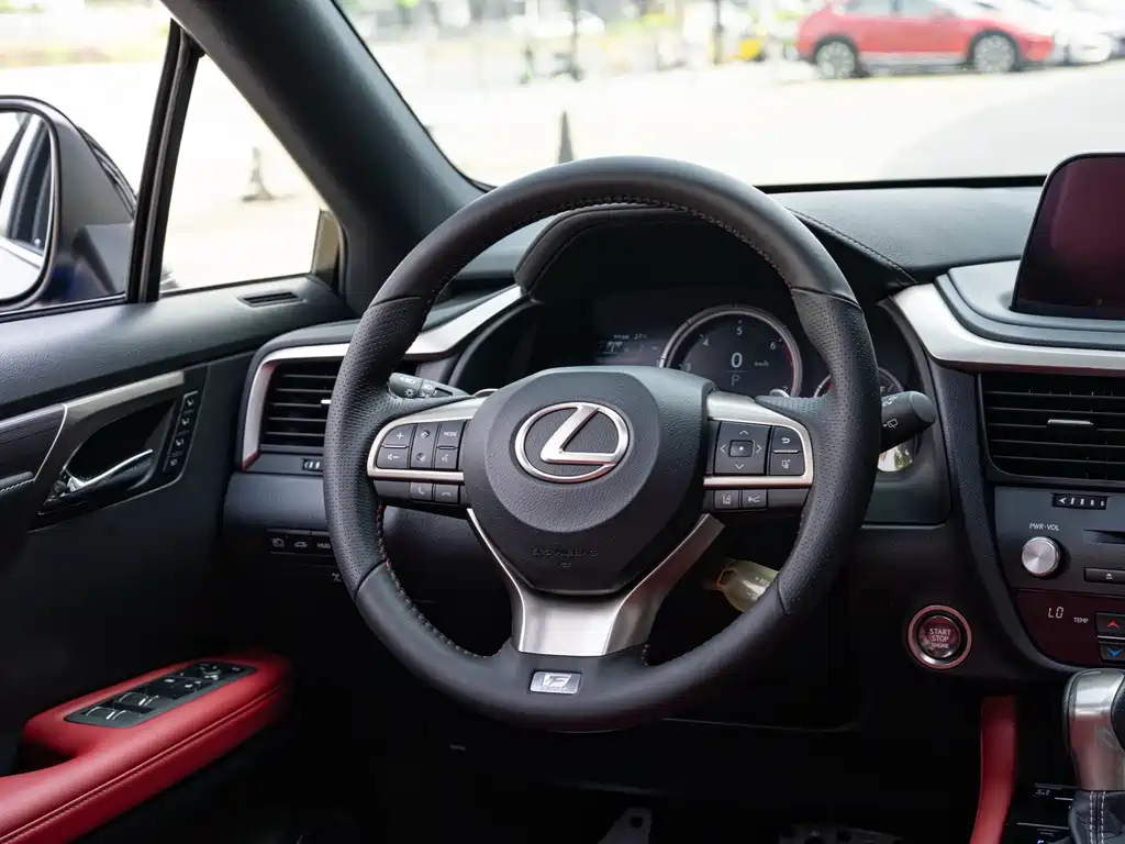 Lexus RX — фото 14