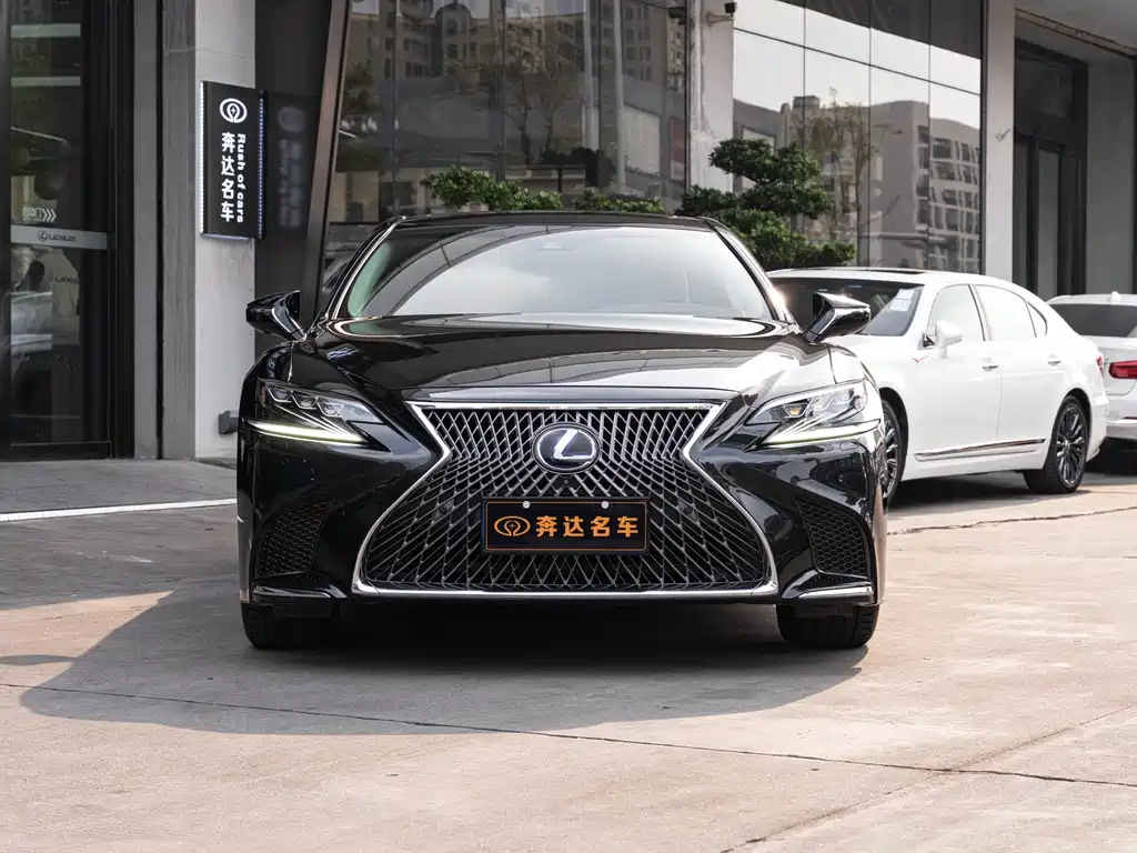 Lexus LS — фото 2
