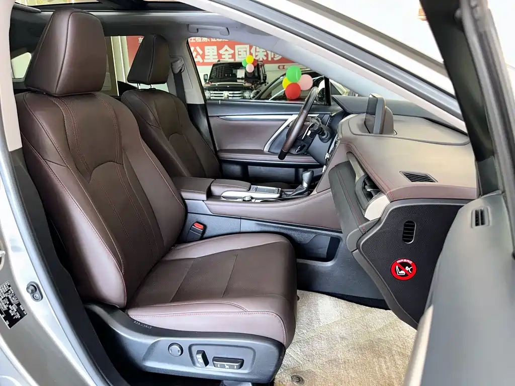 Lexus RX — фото 13